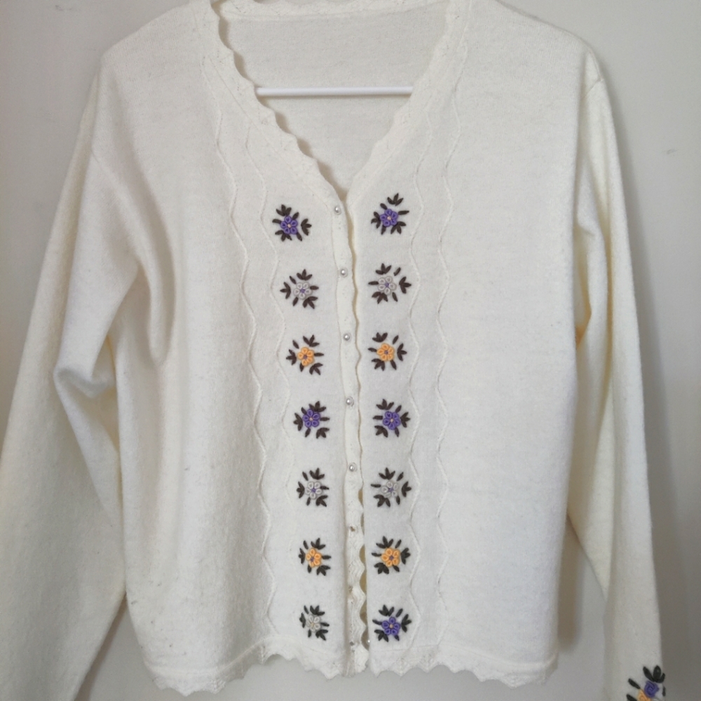 Embroidery cardigan